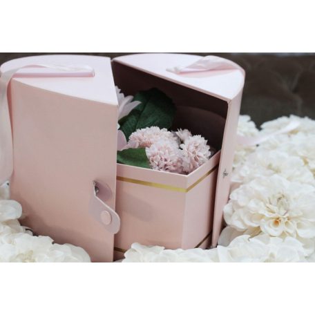 Rózsaszín szív alakú díszdoboz - 24 cm