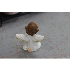 Fehér-arany térdelő angyalszobor szívecskével - 6 cm 