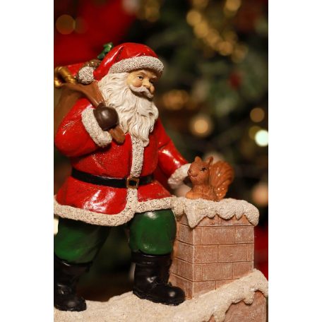 Klasszikus karácsonyi Mikulás figura a kéménynél - 19 cm