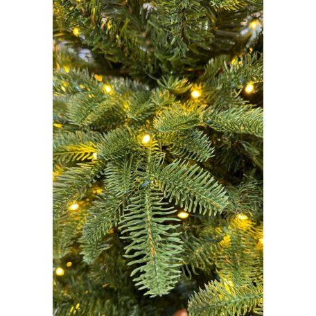 Mű karácsonyfa LED fényekkel -  240 cm