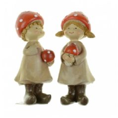   Figura fiú/lány gombasapkában álló piros/barna -  5x4x11,5cm 