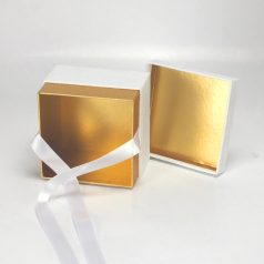 Fehér doboz masnival - 9x12 cm