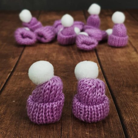 Mini kötött sapka lila - 5 cm - 12db/csomag