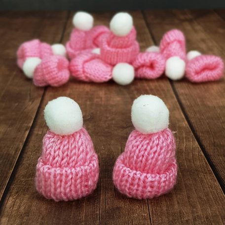 Mini kötött sapka rózsaszín - 5 cm - 12db/csomag