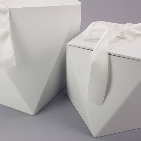 Sokoldalú papírdoboz - Fehér - 18,5x18,5x13,5 cm