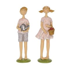   Fiú,lány locsolókannával, kosárral álló 2 féle - 5,5x5x19,5 cm 