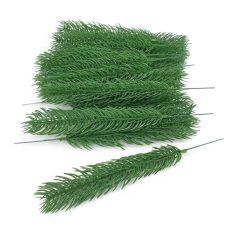 Fenyőág - 17,5 cm ág+6,5 cm szár  - 20 db/csomag