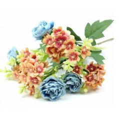 Vegyes virágú színes csokor - Kék-barack - 36 cm
